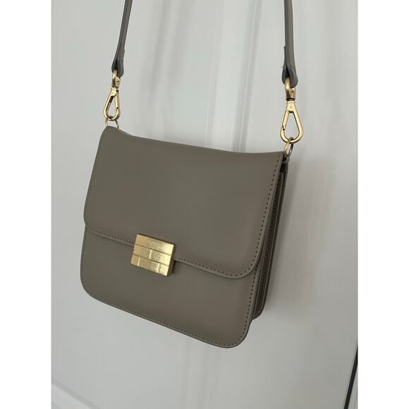 Frame Le Signature Mini Leather Crossbody Bag Taupe - Picture 4 of 10